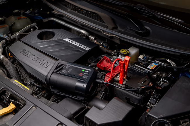 Preview: NOCO Boost Air AX65 Starthilfe 2000A & Luftkompressor 12V